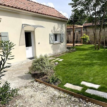 Petite Maison Avec Jardin Au Calme ฟลัวแรค ภายนอก รูปภาพ