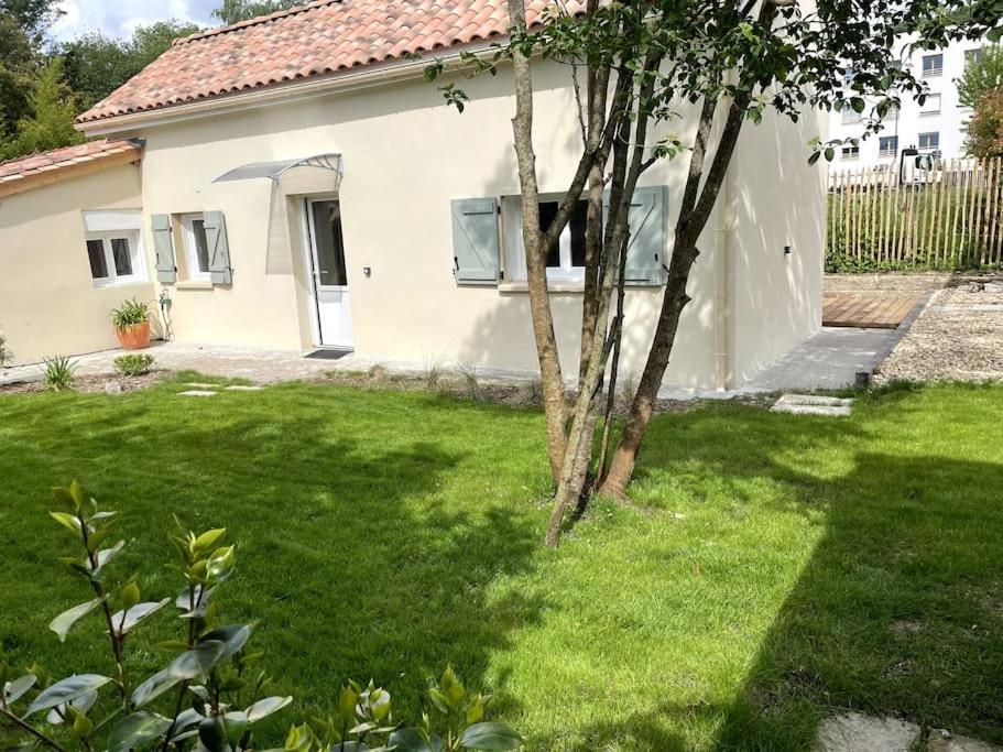 Petite Maison Avec Jardin Au Calme ฟลัวแรค ภายนอก รูปภาพ