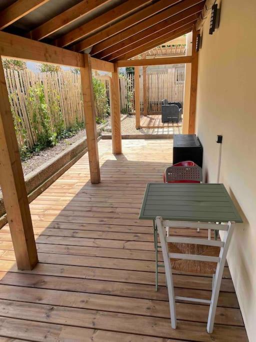 Petite Maison Avec Jardin Au Calme ฟลัวแรค ภายนอก รูปภาพ