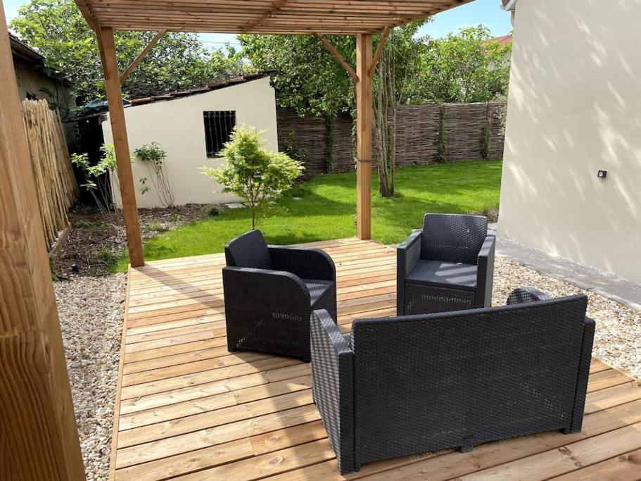 Petite Maison Avec Jardin Au Calme ฟลัวแรค ภายนอก รูปภาพ